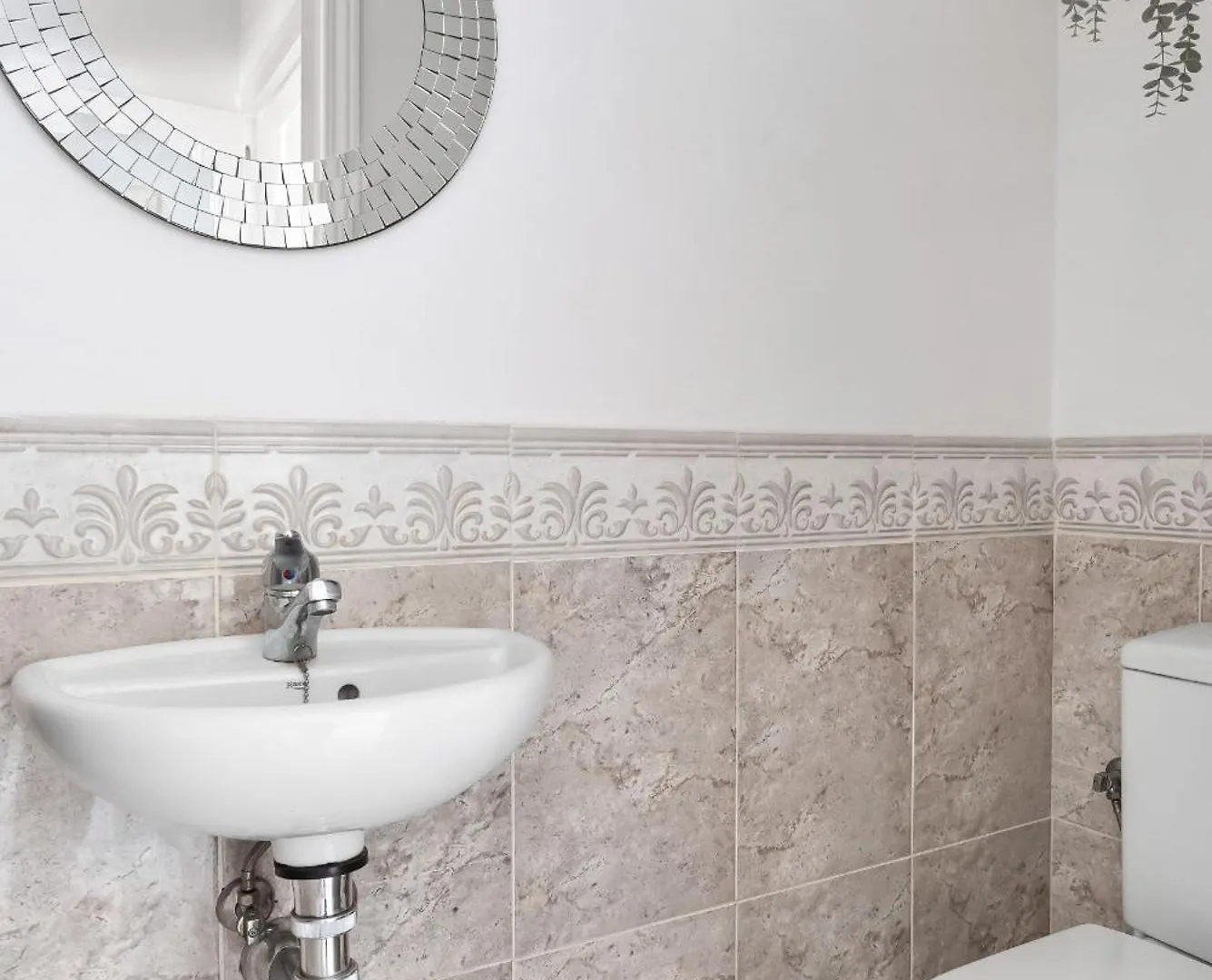 Chic Retreat With A Spacious Garden, Near Burriana Beach Nerja Holiday home