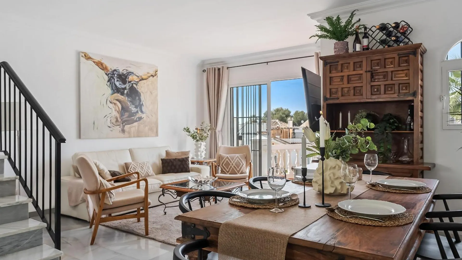Vakantiehuis Chic Retreat With A Spacious Garden, Near Burriana Beach Nerja Spanje
